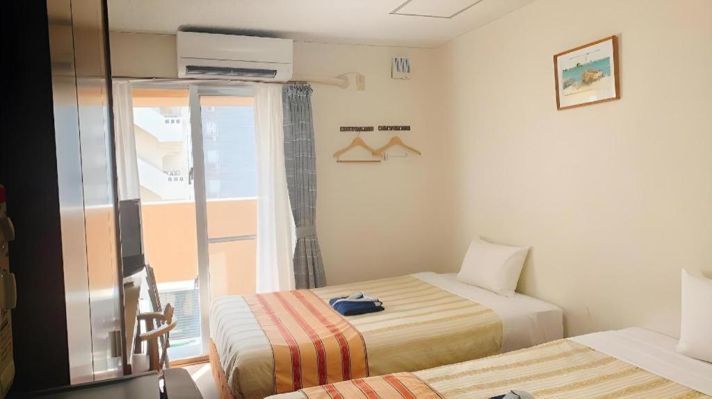 Hotel Peace Land Kume Naha Eksteriør billede