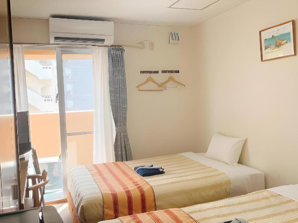Hotel Peace Land Kume Naha Eksteriør billede